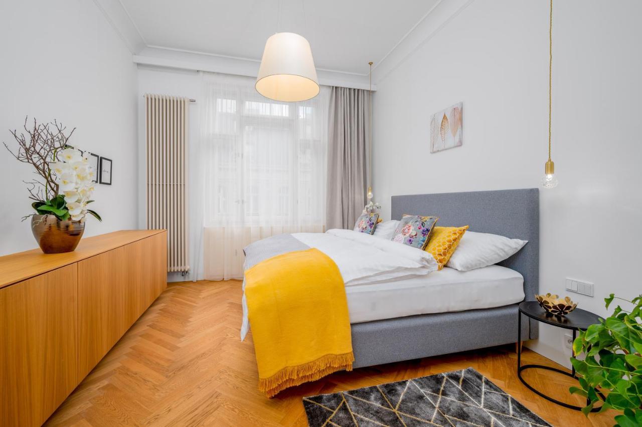 Prague Days - Old Town - Spacious Apartment מראה חיצוני תמונה